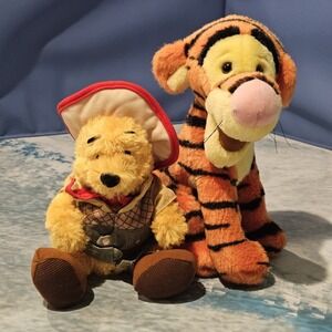 Vintage Disneyland Explorer Winnie the Pooh Classic Tigger Plush Lot of 2